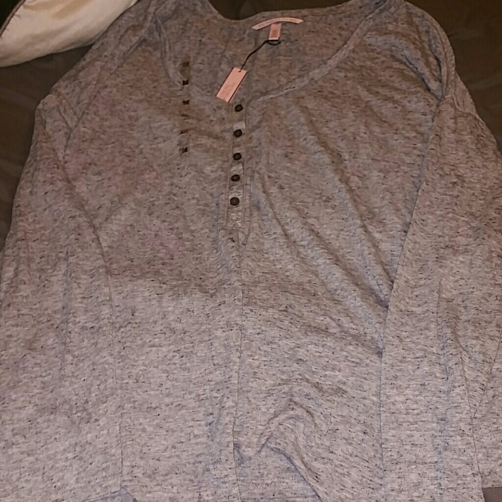 Long sleeve half button