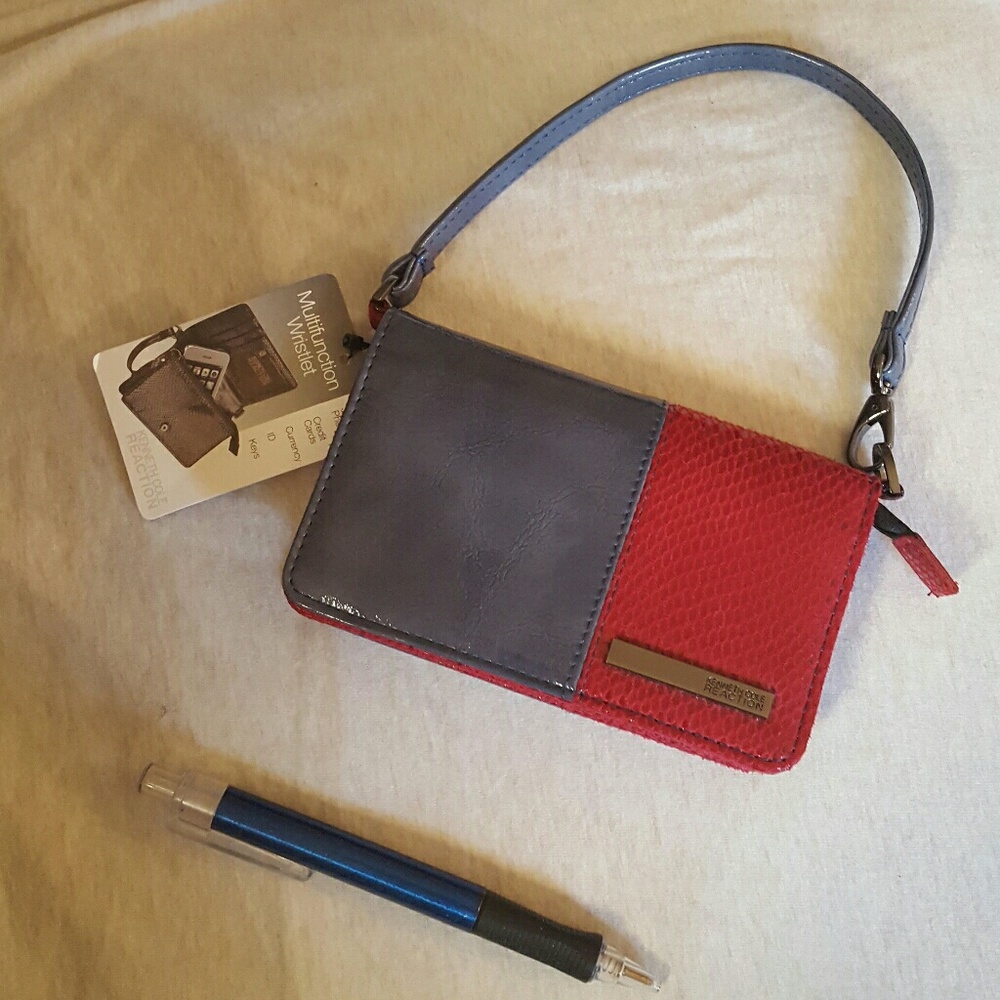NWT Small Kenneth Cole handbag