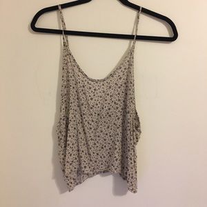 Brandy floral tank!🌸💐