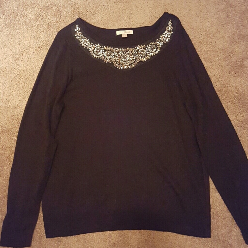 Sweater with jewels