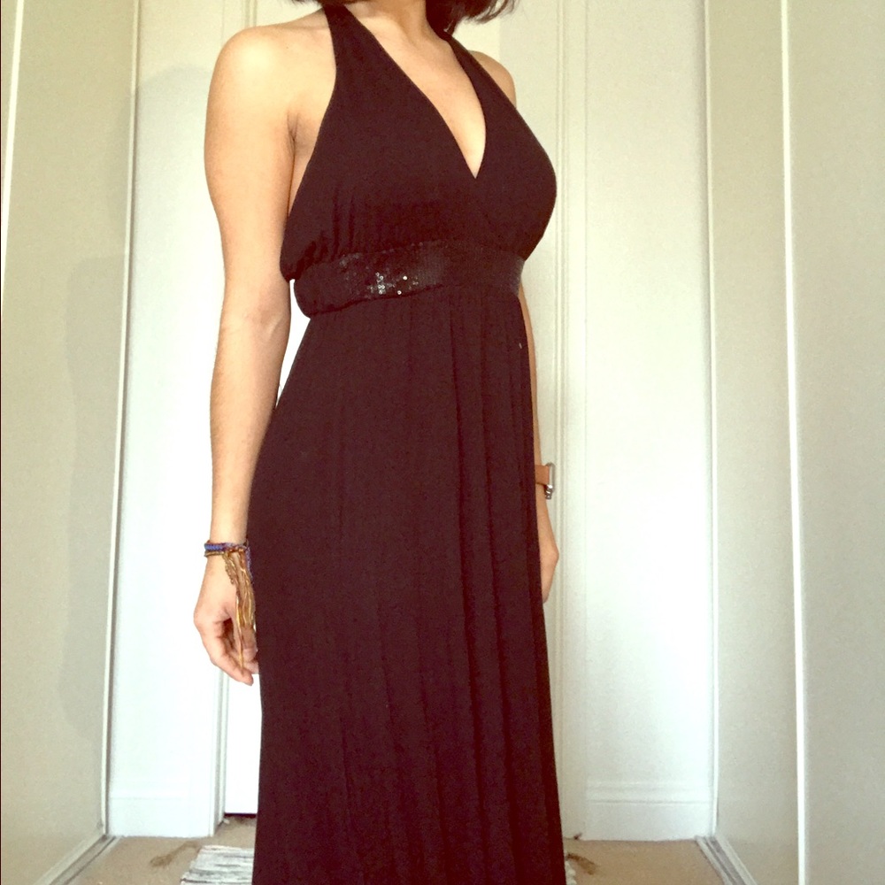Black Dress! 🖤 sequins on waist