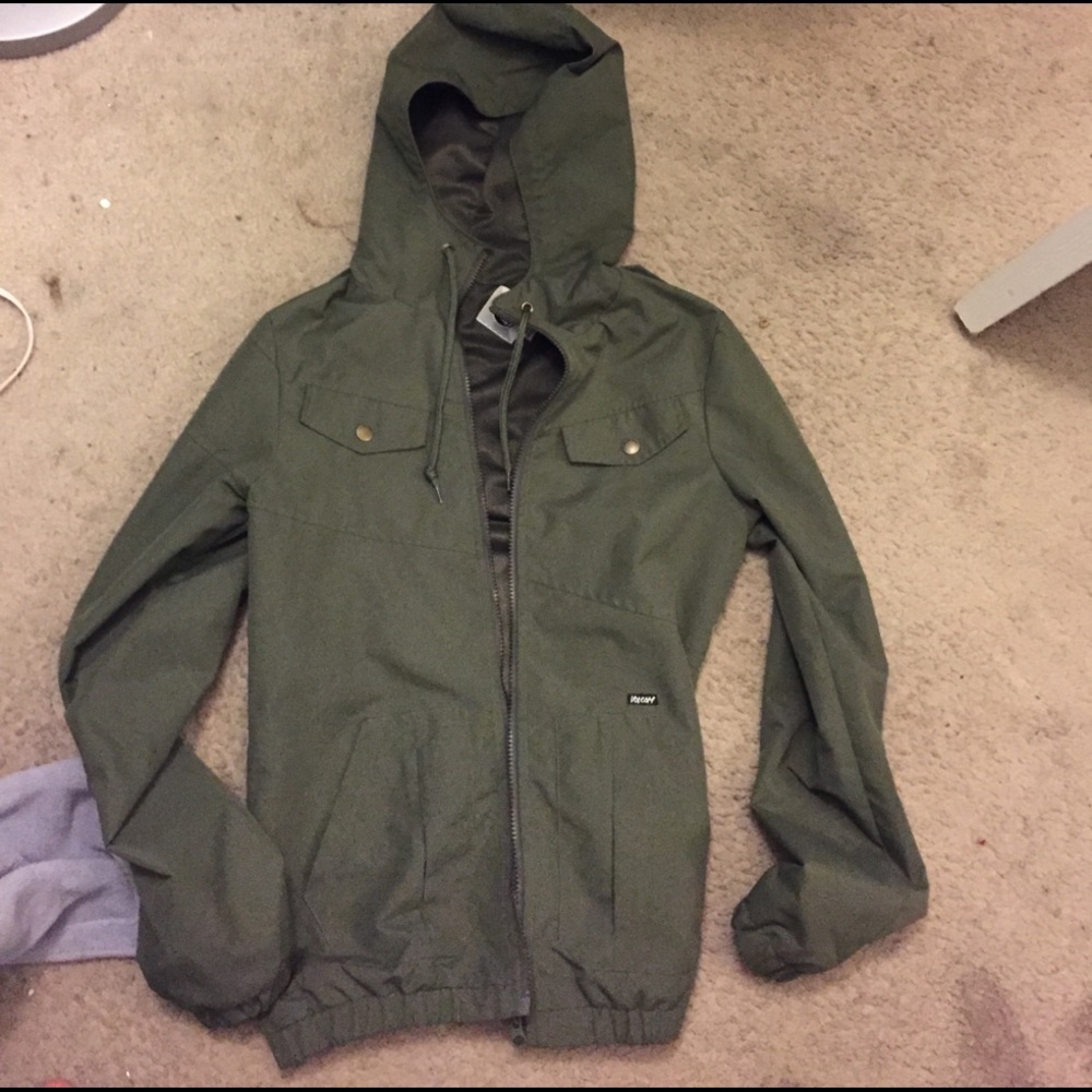 Volcom windbreaker