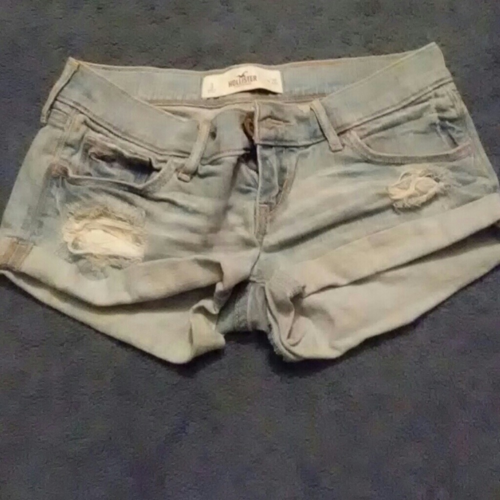 Hollister light washed shorts