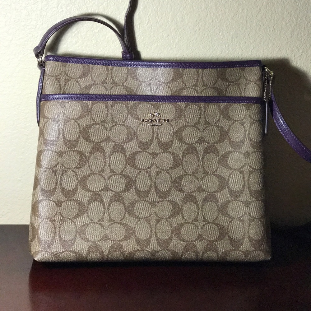 Coach crossbody bag💕SALE!!!!! 💕