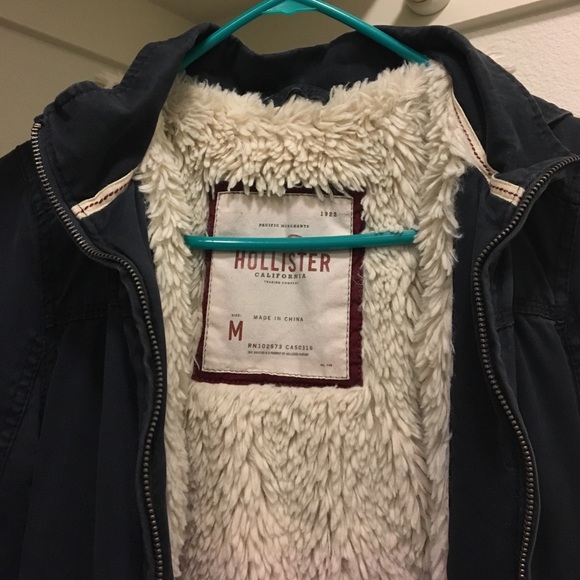 Hollister jacket - Picture 2 of 3