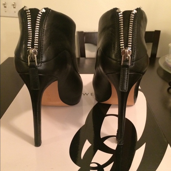 Black patent leather booties. Firm price. - Picture 3 of 6