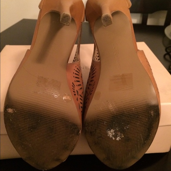 BCBG Pumps - Picture 5 of 5