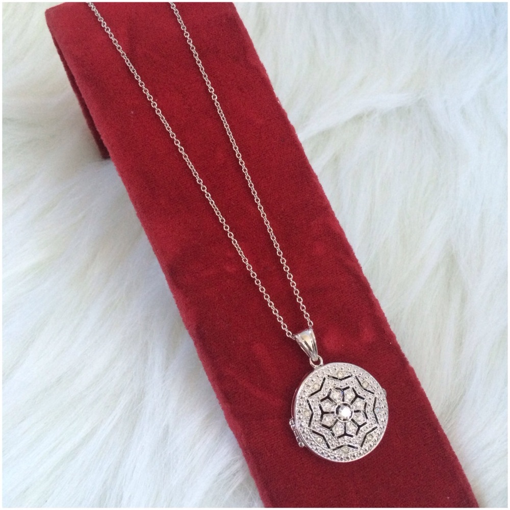 Vintage Locket Necklace