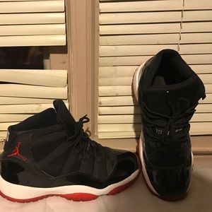 Authentic Youth size 7y Jordan bred 11s