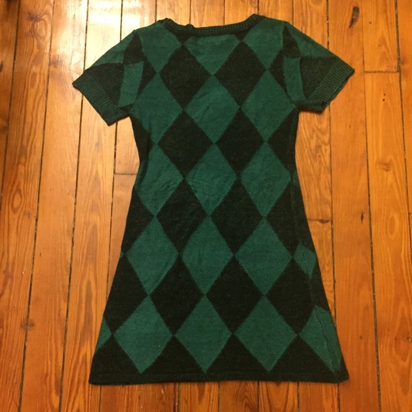 ❌SOLD❌ Green & Black Geometric Sweater Dress - Picture 3 of 8