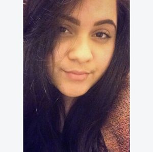 Meet your Posher, Daniela