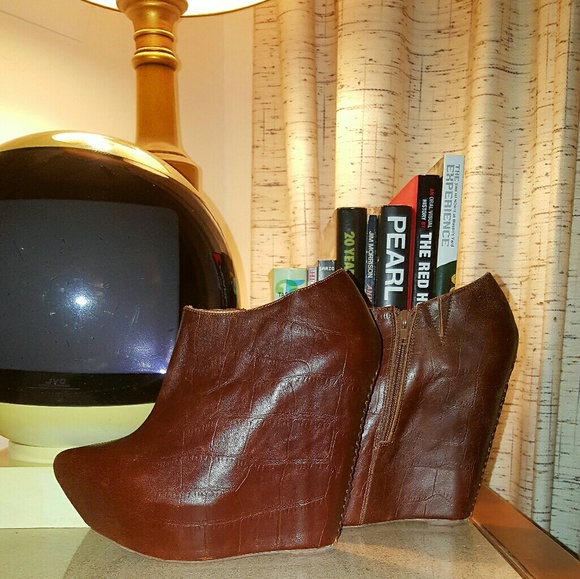 Jeffrey Campbell Zoe wedge bootie NWOT!! - Picture 3 of 8
