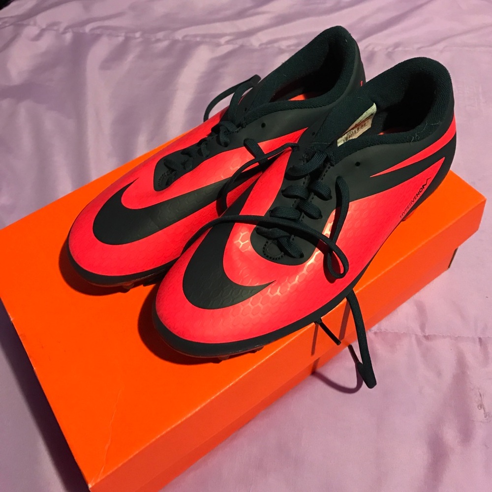 Nike Venom Cleats