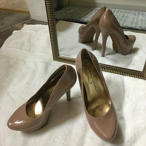 Jessica Simpson platform nude heels - Picture 3 of 5