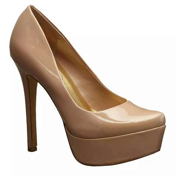 Jessica Simpson Shoes - Jessica Simpson platform nude heels
