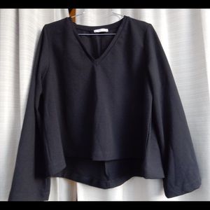 ✨NWOT✨ Zara flared long sleeve loose shirt