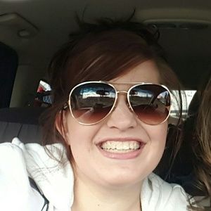 Meet your Posher, Kristina