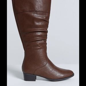 Super cute, extra wide calf slouch boot