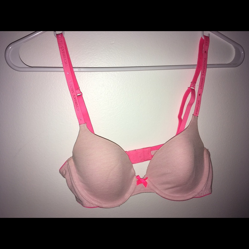 VICTORIA'S SECRET light pink bra + hot pink straps