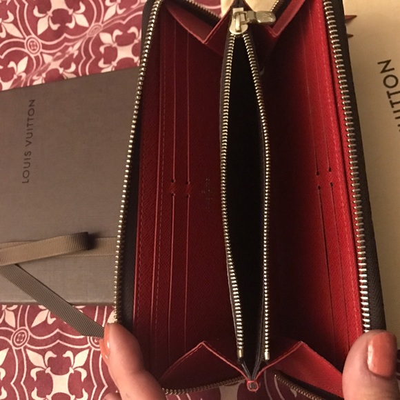 SOLD • Louis Vuitton Clemence Wallet - Picture 4 of 4