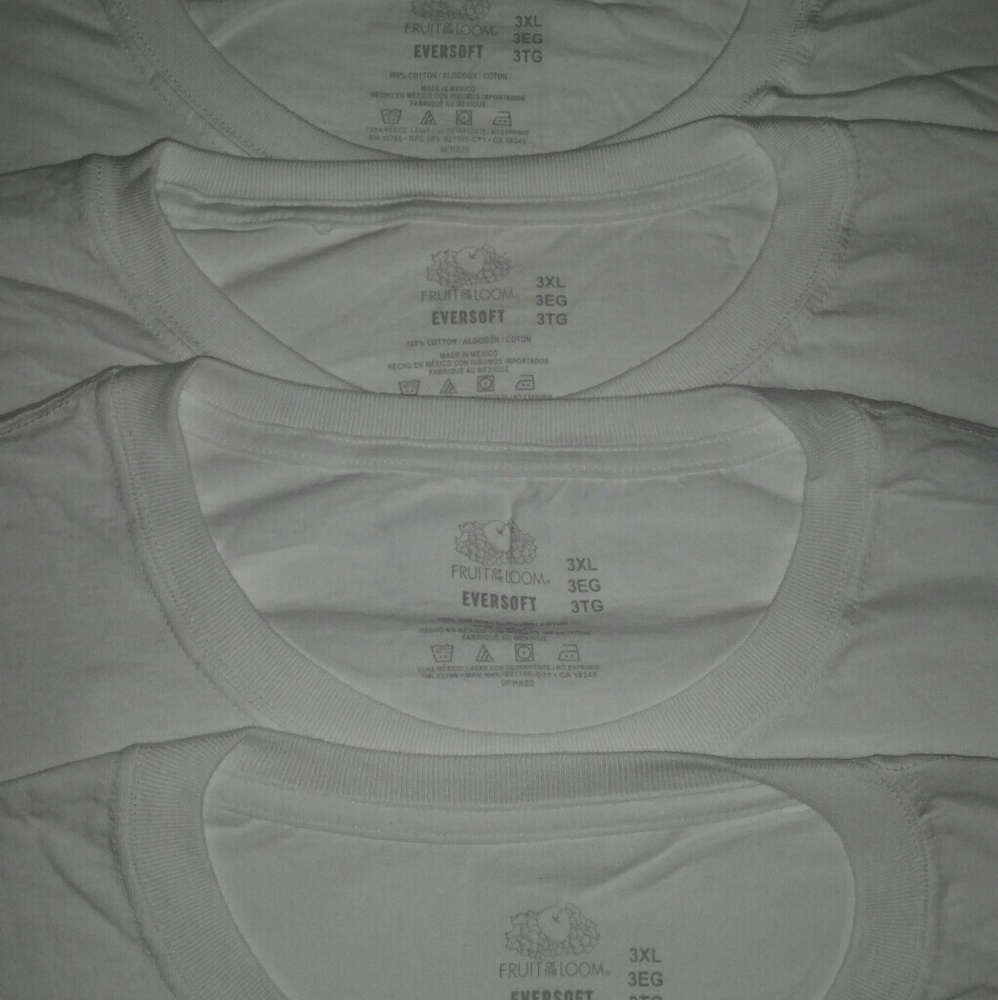 Fruit of the loom tee shirts brand new never worn*
