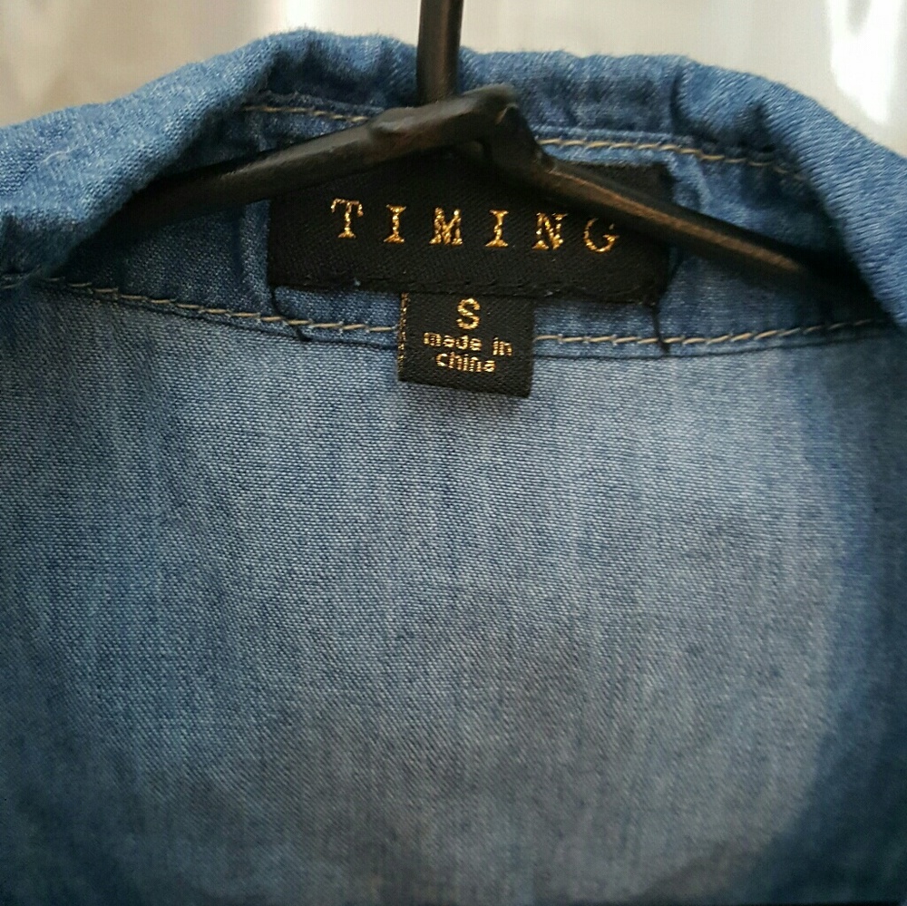 Jean tie front blouse - Picture 3 of 4