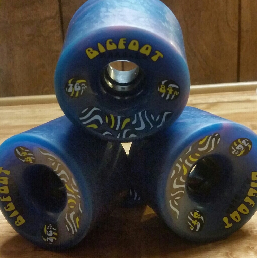 Big foot long board wheels and trucks brand new*