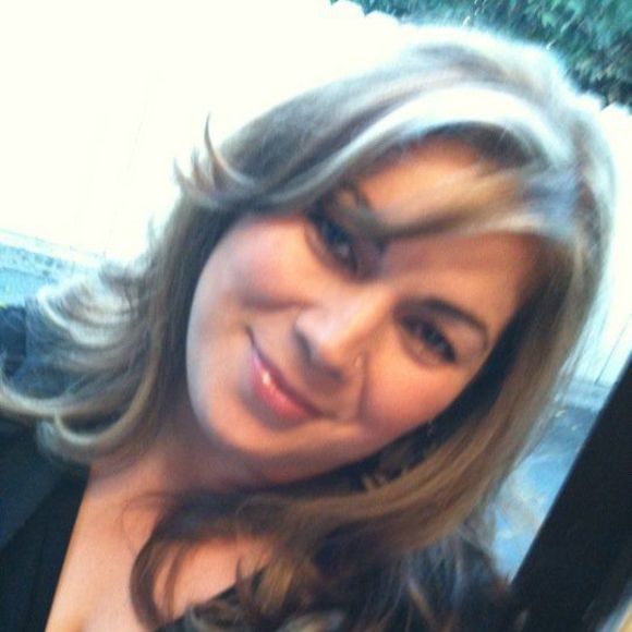 Meet your Posher, Awilda - Picture 1 of 1