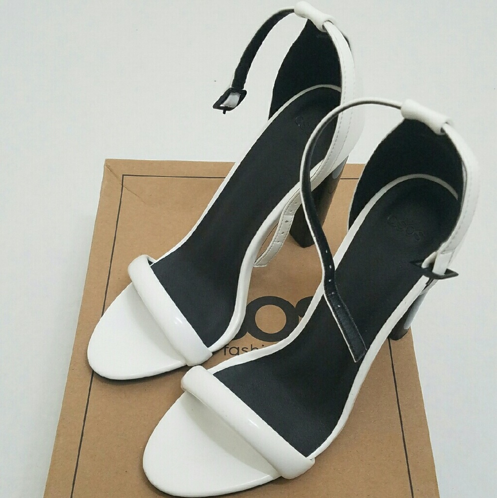 NIB ASOS white open toe strap heels sz 6.5 US