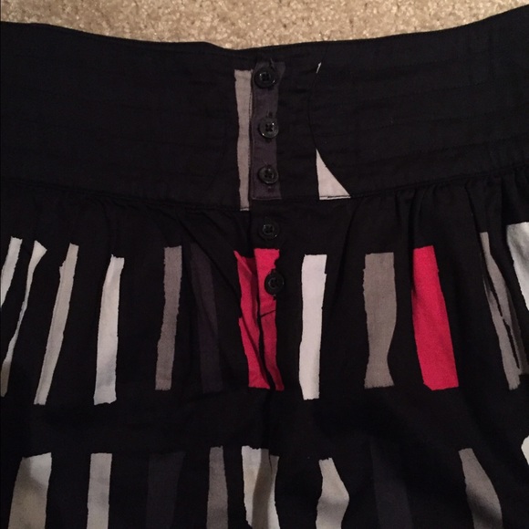 MNG Mango Skirt - Picture 2 of 4