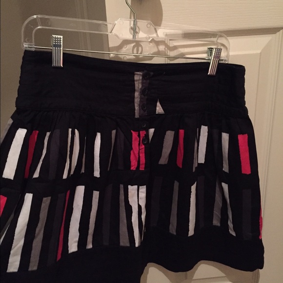 MNG Mango Skirt - Picture 3 of 4