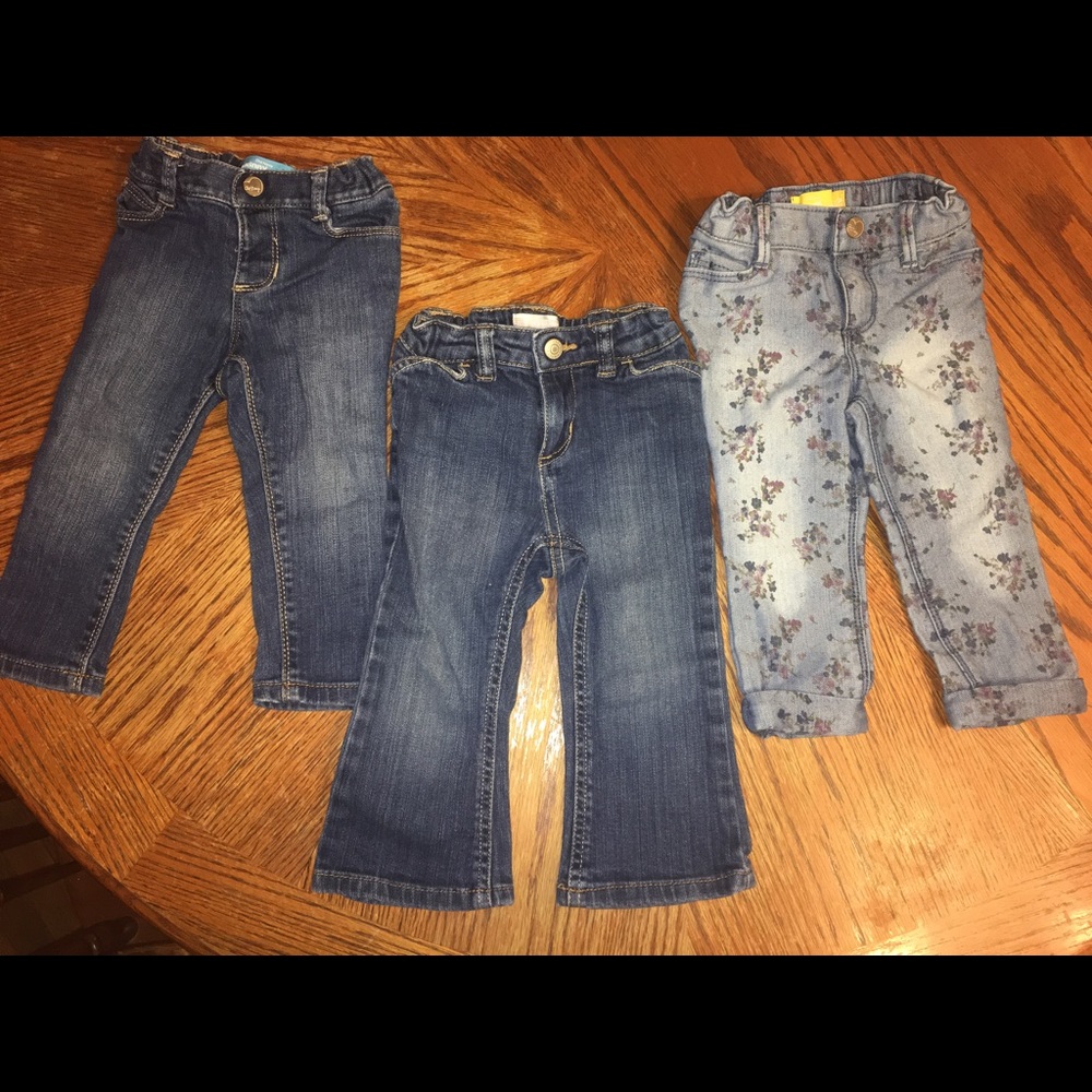 Girls 18-24 month Old Navy Blue Jeans