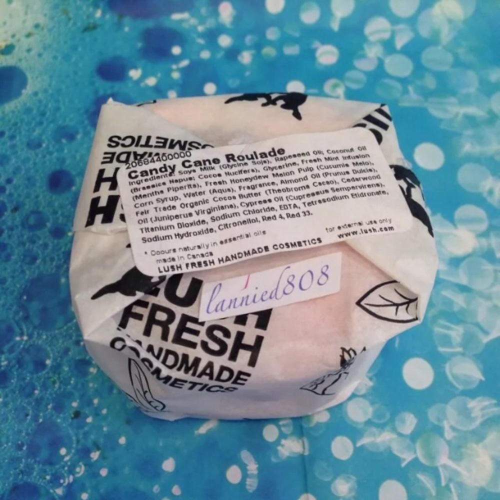 🎀Lush Cosmetics CANDY CANE ROULADE 3.5 oz New🎀