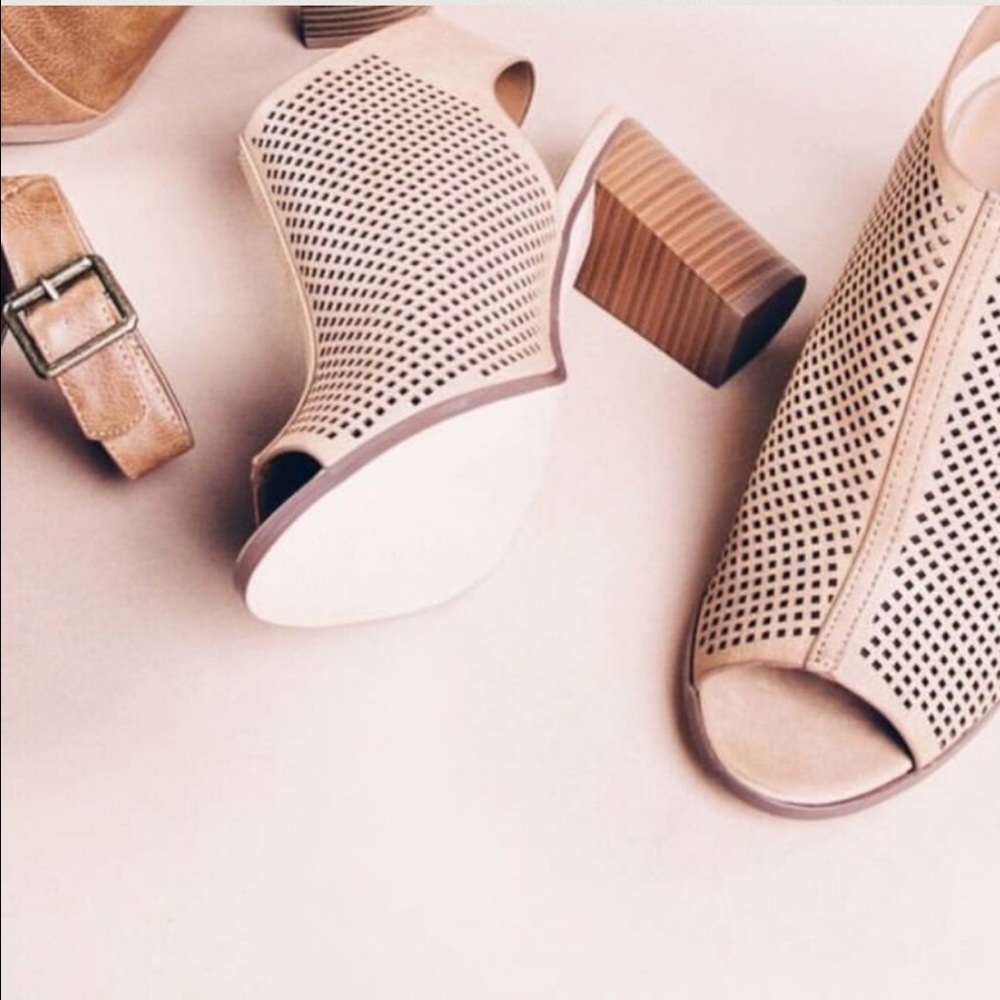 Perforated Slingback Peep Toe Ankle Booties - Picture 4 of 4