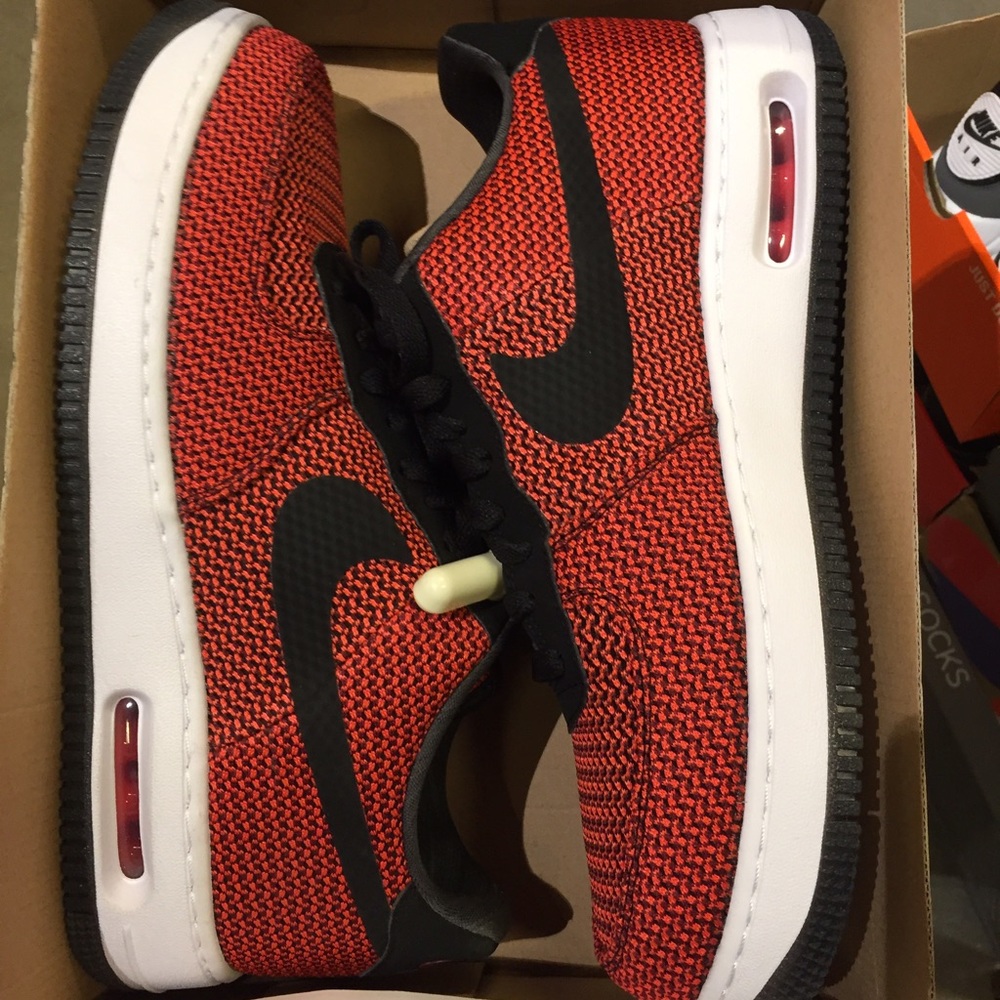 NIKE AIRFORCE 1 ELITE TXT FLYKNIT SIZE 10 and 10.5