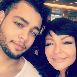 Meet your Posher, Cain