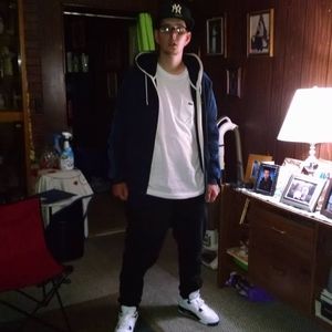 Meet your Posher, Anthony