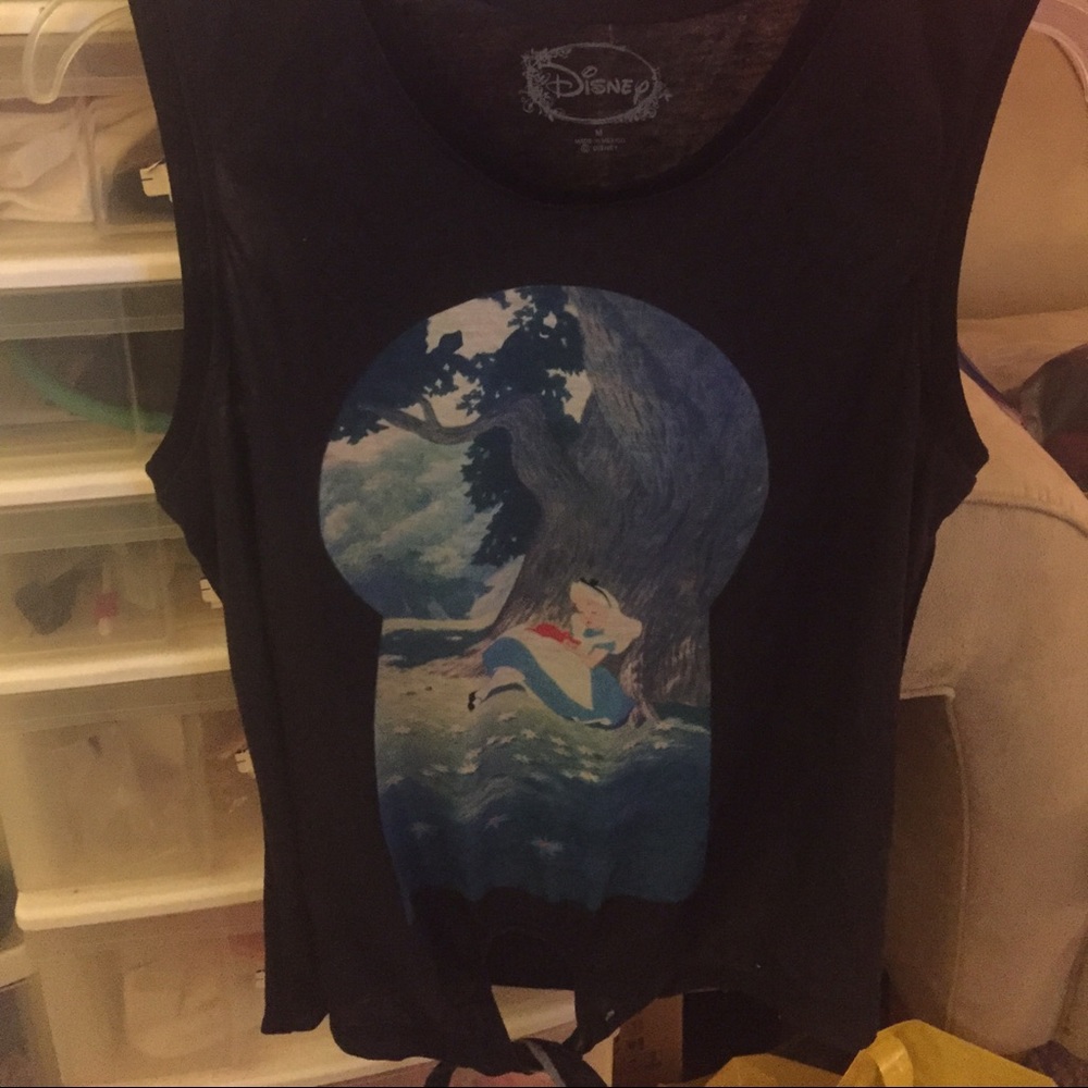 Hot Topic Alice in Wonderland Keyhole Top