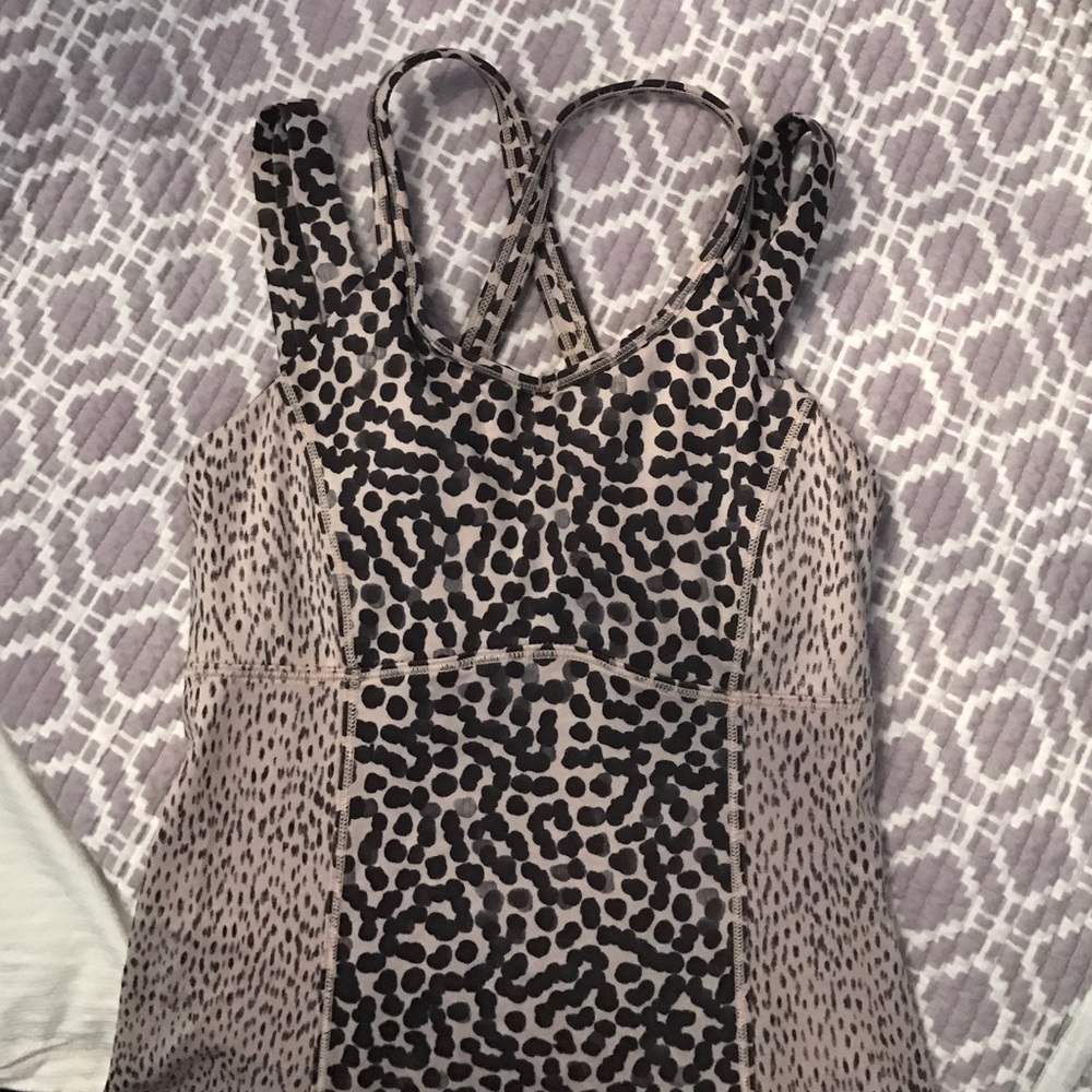 Lululemon athetica animal print called ace spot