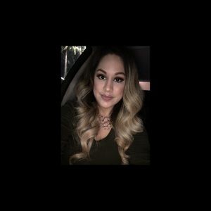 Meet your Posher, Vanessa