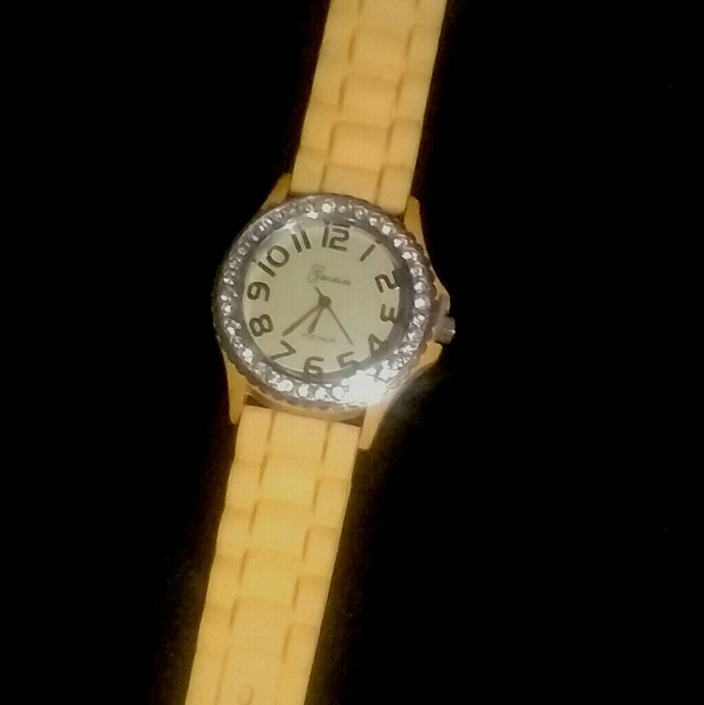 LAST WEEK - NWOT- Watch