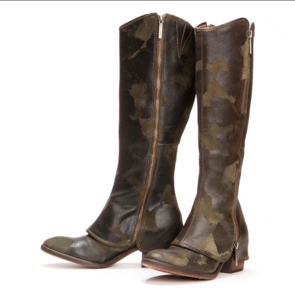 Donald J. Pliner boots - Picture 2 of 3