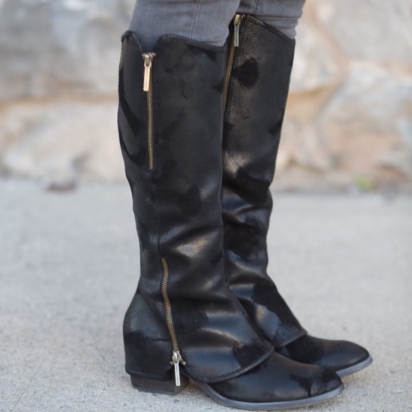 Donald J. Pliner boots - Picture 3 of 3