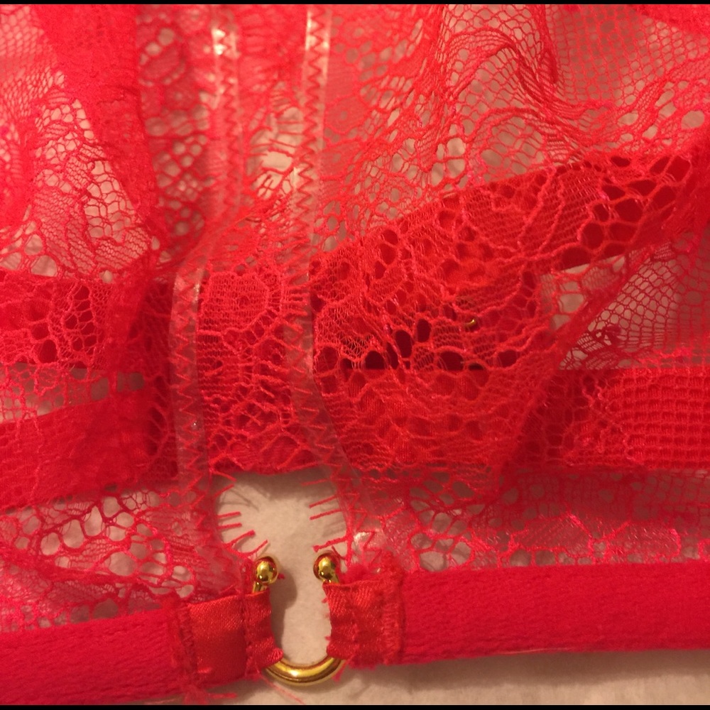 34C VS CHANTILLY LACE HALTER UNLINED BRA NWT - Picture 6 of 8