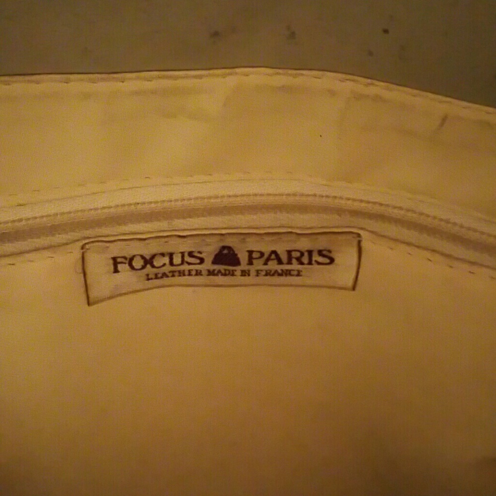FOCUS PARIS WHT.LEATHER TOTE - Picture 2 of 2