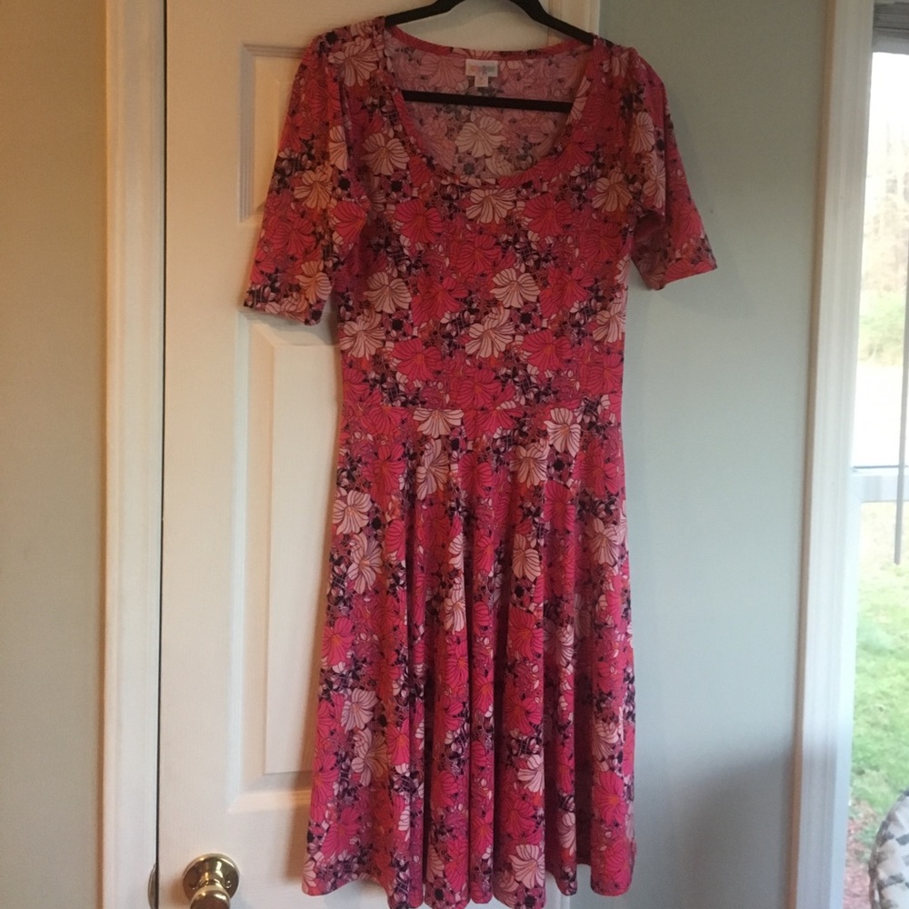 LuLaRoe Nicole Dress