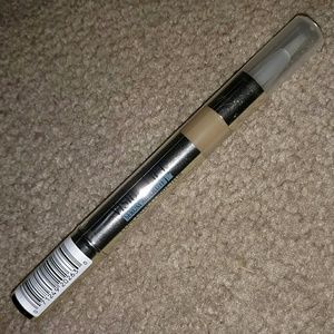 Loreal Paris Visible Lift Serum Absolute Concealer