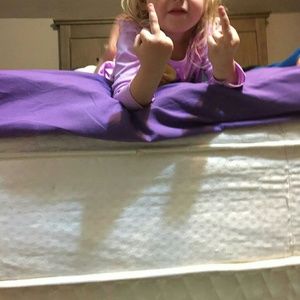 Meet your Posher, Devin