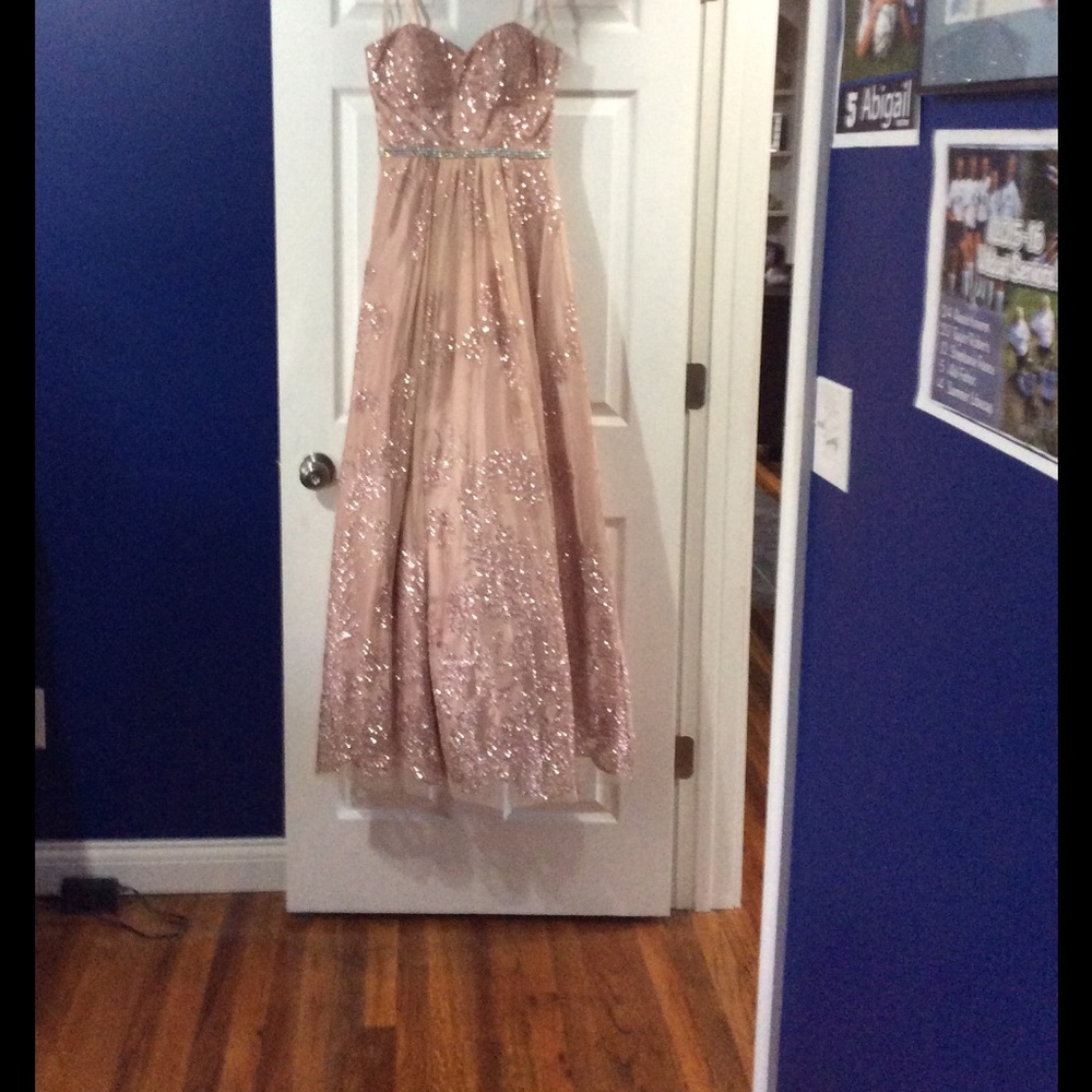 Cachet Prom dress