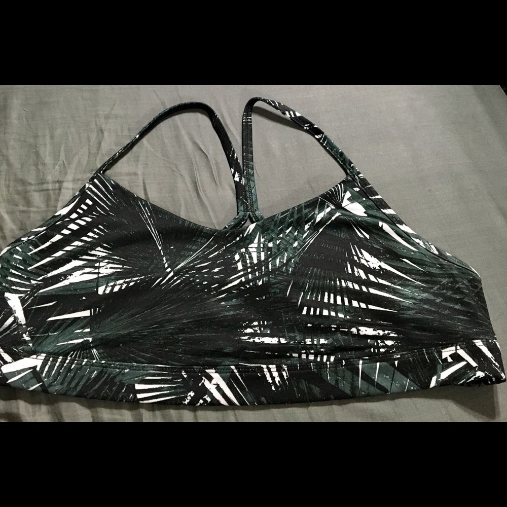 Workout top and sports bra bundle